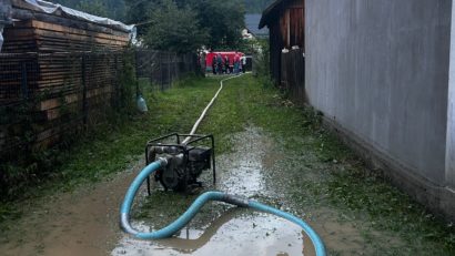 (FOTO) NEAMȚ: Misiuni pentru îndepărtarea efectelor negative ca urmare a manifestării fenomenelor meteorologice