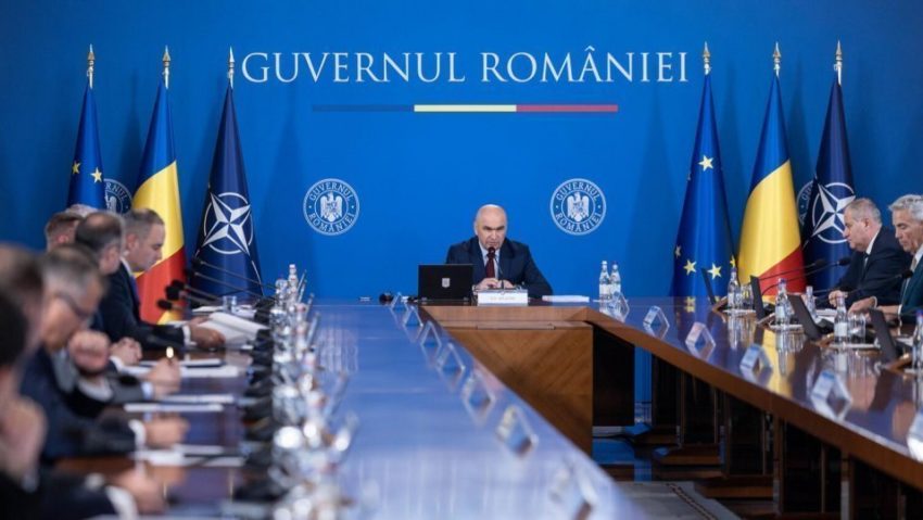 Ilie Bolojan a subliniat că performanţa şi responsabilitatea sunt criteriile pe baza cărora ar trebui făcută reorganizarea în instituţii
