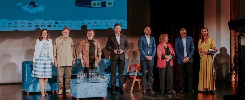 Botoșaniul, capitala literaturii și a ilustrației de carte pentru copii și adolescenți, la Festivalul APOLODOR