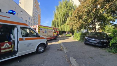 (FOTO) Trei persoane au fost rănite într-un accident produs în cartierul Obcini din municipiul Suceava