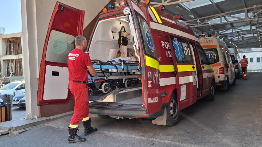 Neamţ: O minoră de 11 ani şi doi adulţi, răniţi într-un accident rutier produs în localitatea Secuienii Noi Neamţ: O minoră de 11 ani şi doi adulţi, răniţi într-un accident rutier produs în localitatea Secuienii Noi