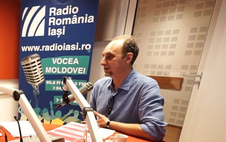 Despre „dramaturgiile alcoolului”, într-o „istorie fluidă a teatrului”, în noua carte semnată Călin Ciobotari – OAMENI ȘI IDEI, cu Ioana Soreanu (09.09.2025) Despre „dramaturgiile alcoolului”, într-o „istorie fluidă a teatrului”, în noua carte semnată Călin Ciobotari – OAMENI ȘI IDEI, cu Ioana Soreanu (09.09.2025)