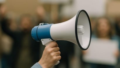 Protest în capitală faţă de măsurile de reducere a personalului din administraţia publică locală