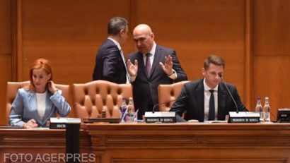 Parlamentul va dezbate şi vota, astăzi, cele patru moţiuni de cenzură depuse de AUR împotriva Guvernului Bolojan