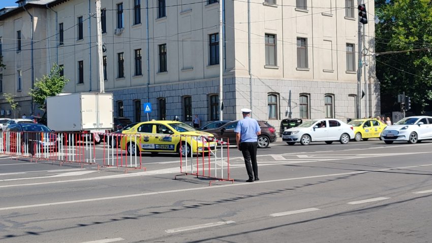 Şoferii ar putea să scape de amenzi dacă nu au în maşină permisul de conducere sau talonul