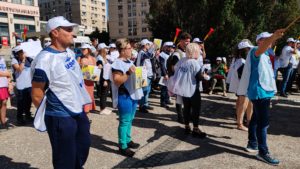 Aproximativ 1.000 de profesori au protestat la Guvern împotriva măririi normei și comasărilor