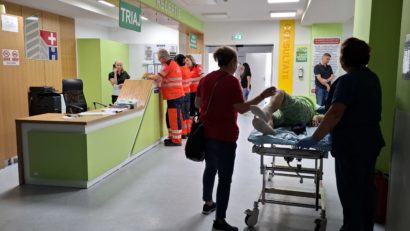 (AUDIO) Femeia rănită în accidentul de pe DN 24C, transferată la Iași cu elicopterul SMURD