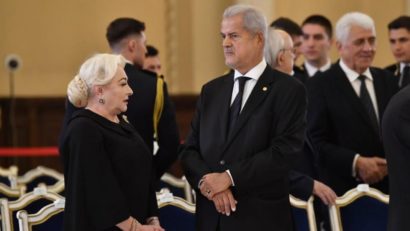 Reacții politice după apariția foștilor premieri români la Beijing alături de Vladimir Putin