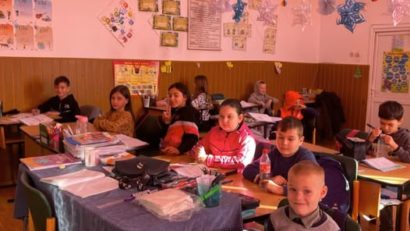 (AUDIO) World Vision România a lansat un ghid metodologic pentru clasele simultane, pilotat în școli din județele Iași, Vaslui și Botoșani