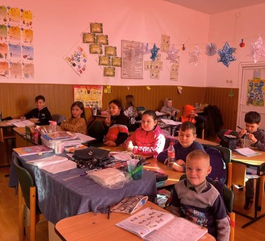 (AUDIO) World Vision România a lansat un ghid metodologic pentru clasele simultane, pilotat în școli din județele Iași, Vaslui și Botoșani (AUDIO) World Vision România a lansat un ghid metodologic pentru clasele simultane, pilotat în școli din județele Iași, Vaslui și Botoșani