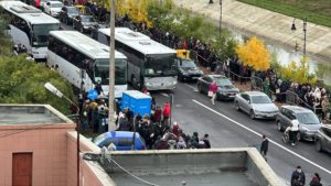 (AUDIO/VIDEO) Pelerinii vin în număr tot mai mare la Sfânta Parascheva