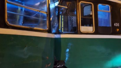 (AUDIO) Accident de tramvai la Iași: două victime transportate la spital