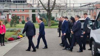 (AUDIO) Iași: Președintele Nicușor Dan a vizitat compania Antibiotice