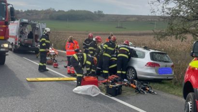 Iaşi: Şapte persoane, implicate într-un accident rutier pe DN 28; a fost solicitat elicopterul SMURD
