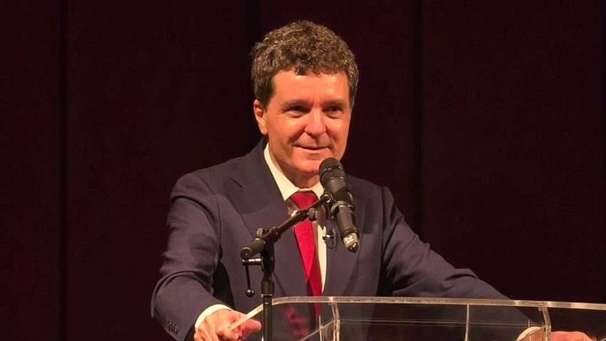 Iași: Președintele Nicușor Dan, prezent la ceremonia aniversară comună a Universității „Alexandru Ioan Cuza” și a Universității Naționale de Arte „George Enescu” Iași: Președintele Nicușor Dan, prezent la ceremonia aniversară comună a Universității „Alexandru Ioan Cuza” și a Universității Naționale de Arte „George Enescu”