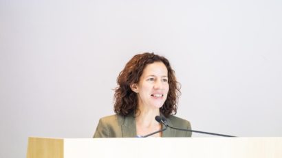 (INTERVIU) Fondurile europene pot reduce decalajele regionale și educaționale – mesajul vicepreședintelui Comisiei Europene, Roxanei Mînzatu, la Bruxelles