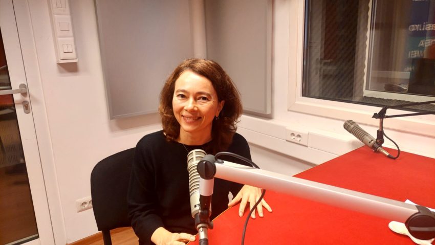 #StareaEducației (INTERVIU) Întâlnirile ALECART la FILIT – cinci zile în care adolescenții dialoghează de la egal la egal cu scriitorii. Prof. Nicoleta Munteanu: ”Există o diferență între maniera în care citești literatura atunci când ești de unul singur, între felul în care te raportezi la o carte atunci când știi că trebuie să o pregătești pentru o oră de literatură și modul viu în care poți să te apropii de carte, atunci când din spectator ai devenit de fapt tu personaj, alături de personajele din cărți.” #StareaEducației (INTERVIU) Întâlnirile ALECART la FILIT – cinci zile în care adolescenții dialoghează de la egal la egal cu scriitorii. Prof. Nicoleta Munteanu: ”Există o diferență între maniera în care citești literatura atunci când ești de unul singur, între felul în care te raportezi la o carte atunci când știi că trebuie să o pregătești pentru o oră de literatură și modul viu în care poți să te apropii de carte, atunci când din spectator ai devenit de fapt tu personaj, alături de personajele din cărți.”