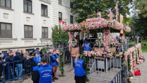 Astăzi se încheie sărbătorile prilejuite de Hramul Sfintei Cuvioase Parascheva
