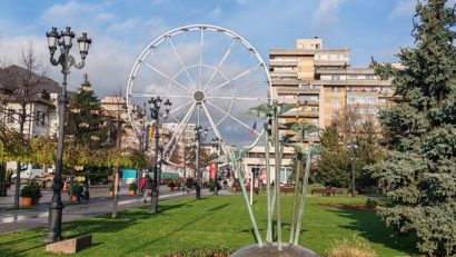 Iașul marchează 1 Decembrie cu ceremonii oficiale și aprinde luminile de sărbătoare