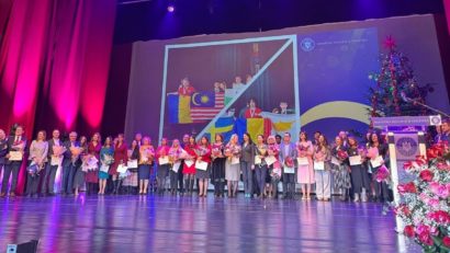 (AUDIO) 12 elevi ieșeni premiați la Gala olimpicilor internaționali organizată de Ministerul Educației