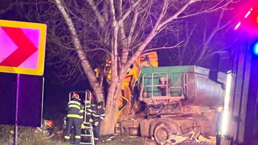 (FOTO/VIDEO) Iaşi: Bărbat decedat într-un accident rutier produs în zona localităţii Războieni