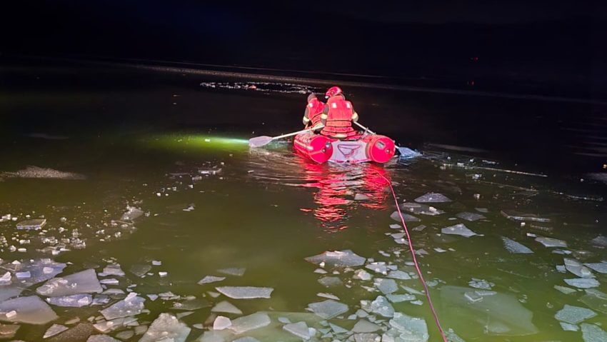 Vaslui: Doi adolescenți s-au înecat în acumularea Tăcuta, după ce gheața s-a rupt