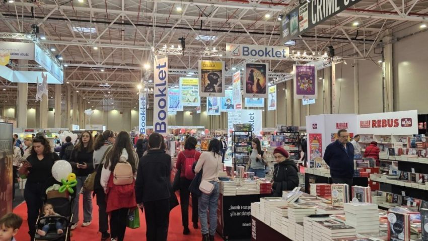 Topul editurilor la Gaudeamus Radio România 2025: Humanitas, Corint și Bookzone