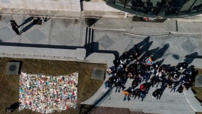 Bilant excepțional pentru Biblioteca Municipală de la Onești. Ionuț Tenie, directorul instituției, în matinal cu Adina Șuhan