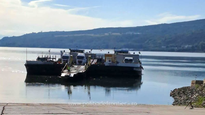 Condiţiile meteo afectează transportul cu feribotul între Nikopol şi Turnu Măgurele