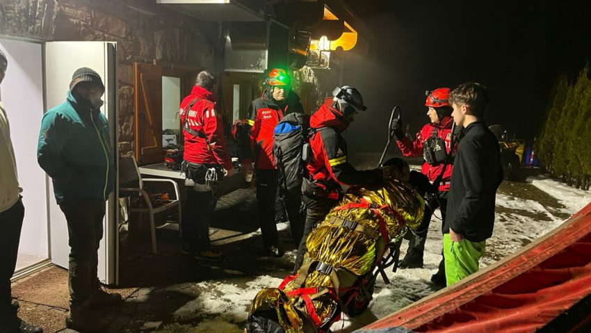 (FOTO/VIDEO) Intervenție Salvamont de patru ore în Masivul Ceahlău