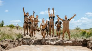 „Asaltul Lupilor” revine în 2026: ediția a XIII-a „Dansând la Lună”, la Aroneanu!