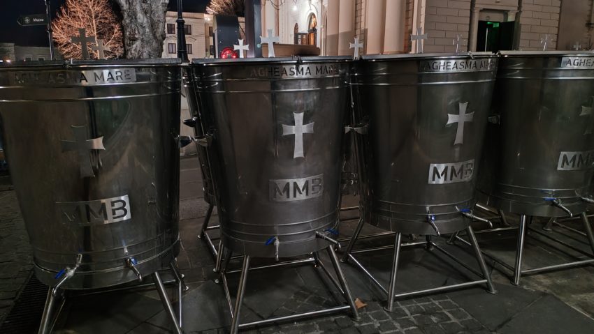 (AUDIO) La Catedrala Mitropolitană din Iași au început pregătirile pentru slujba de Bobotează