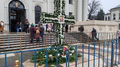 (FOTO) Participare numeroasă la slujba de Botezul Domnului, la Catedrala Mitropolitană din Iași