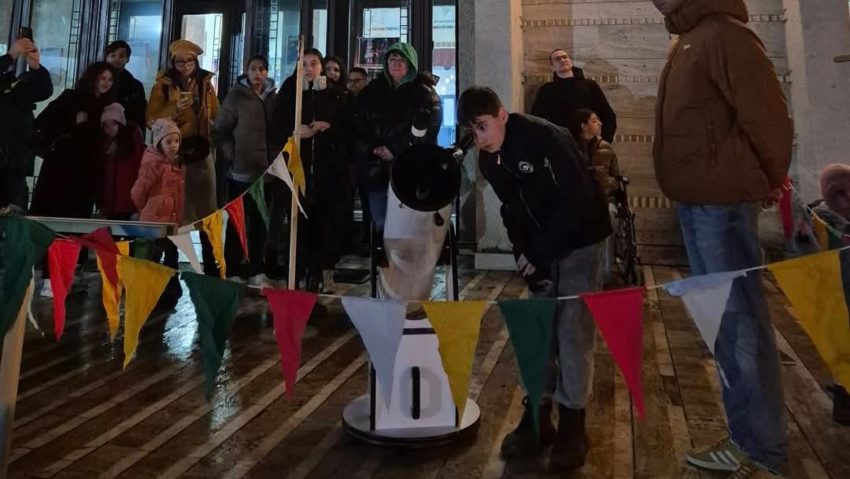 Teatrul Luceafărul Iași: „Luceafărul, prin telescop”, de Ziua Culturii Naționale