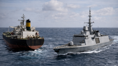 Marina franceză a interceptat în Marea Mediterană un petrolier suspectat că ar aparţine „flotei fantomă” a Rusiei