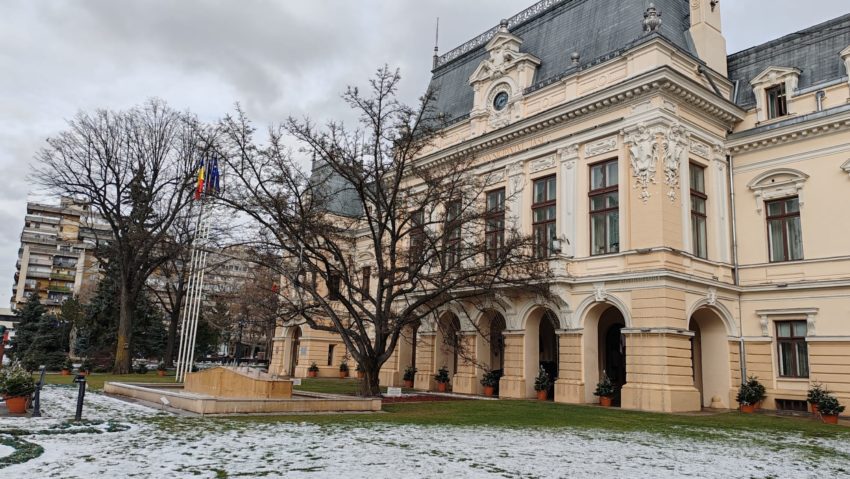 (AUDIO) Tot mai mulți ieșeni își achită taxele înainte de 31 martie