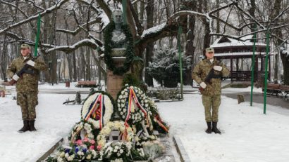 (AUDIO/ VIDEO) Iași: Manifestări dedicate lui Mihai Eminescu, la Teiul din Copou, de Ziua Culturii Naționale