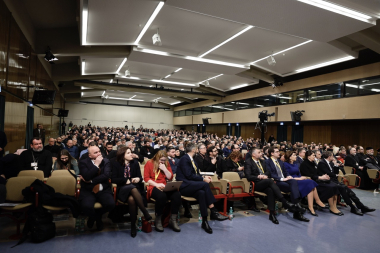 Sute de credincioși și preoți ortodocși români, la Congresul Episcopiei Ortodoxe Române a Italiei, eveniment ce a avut loc la Castelul Gandolfo, lângă Roma. Emisiunea „Weekend cu prieteni” (8.02.2026)