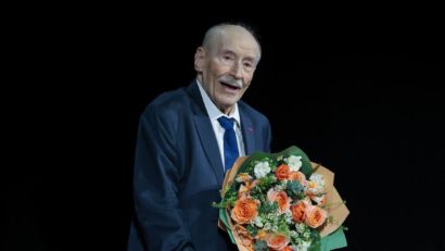Actorul Victor Rebengiuc, laureat al Premiului Marin Constantin în cadrul Galei Madrigal 63