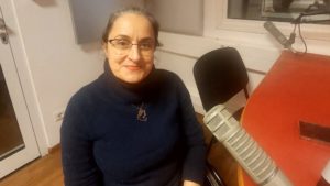#StareaEducației (INTERVIU) Gabriela Dima, manager regional Teach for Romania: ”Un copil care ajunge la liceu din mediul rural se confruntă cu o realitate extrem de dură: la multe discipline are un decalaj de trei ani față de colegii lui. Avem un deficit major de cadre didactice, ceea ce duce la fluctuație mare de personal. Dacă profesorii se schimbă de la un an la altul, nu poți construi o învățare sistematică.”  