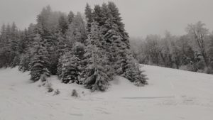 Pe Transfăgărăşan şi Transalpina se circulă în condiţii de iarnă