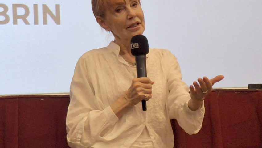 Actrița Emilia Dobrin la microfonul Radio România Iași – SPECTACOLUL ARTEI cu Alex Aciobăniței (11.03.2026)