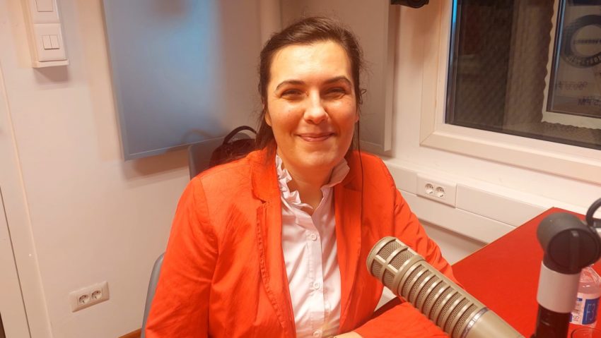 (INTERVIU) Ateliere STEAM pentru copii la Iași. Laura Frențescu Tordai fondatoarea Clubului Cerc Experimentis: „Este important ca elevii să înțeleagă concepte din lumea înconjurătoare și să experimenteze.”  