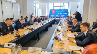 (AUDIO) Consiliul Județean Iași funcționează cu personal redus, dar nu va face angajări
