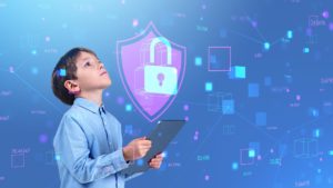 (AUDIO) #StaiSigurPeNet: Specialiștii în tehnologie și siguranță online cer platformelor social media să își asume responsabilitatea privind protejarea minorilor