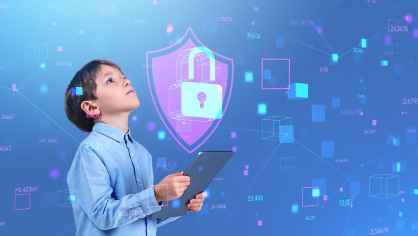 (AUDIO) #StaiSigurPeNet: Specialiștii în tehnologie și siguranță online cer platformelor social media să își asume responsabilitatea privind protejarea minorilor