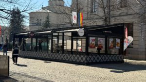 (AUDIO) Iași: Primăria a început demontarea teraselor de pe pietonalul Ștefan cel Mare