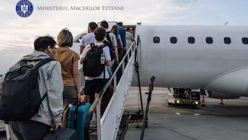 Peste 1.000 de români au reuşit să plece din zona Golfului sau din Orientul Mijlociu
