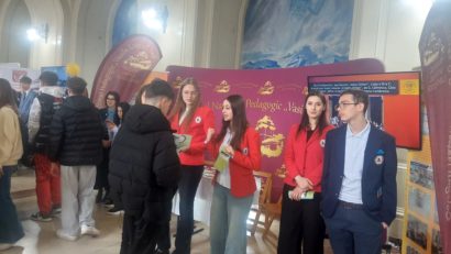 (AUDIO/FOTO) Elevii ieșeni descoperă ofertele liceelor la Salonul Ofertelor Educaționale
