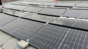 Prosumatorii români vor putea vinde energia electrică pe care o produc, potrivit unui act normativ recent promulgat